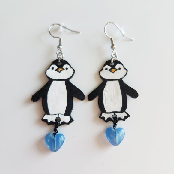 Cute penguin earrings with blue hearts beads ✦ handmade & unique, silver color ✦ - Picture 1 of 9